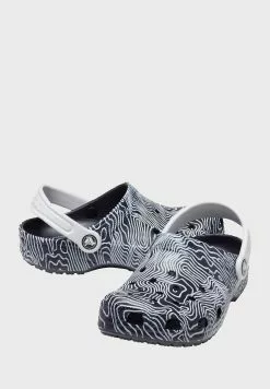 Crocs Kids Classic Topographic Clog Sandals -Shoes Shop 2 zoom desktop 228