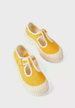 Zippy Kids Single Strap Velcro Sneakers 7 Zippy Kids Single Strap Velcro Sneakers -Shoes Shop 2 zoom desktop 240