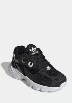 Adidas Originals Kids Astir -Shoes Shop 3 zoom desktop 202