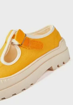 Zippy Kids Single Strap Velcro Sneakers 9 Zippy Kids Single Strap Velcro Sneakers -Shoes Shop 4 zoom desktop 238