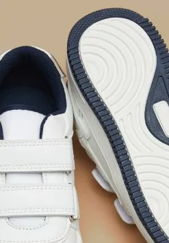 Lee Cooper Youth Low Top Sneakers -Shoes Shop 5 zoom desktop 56