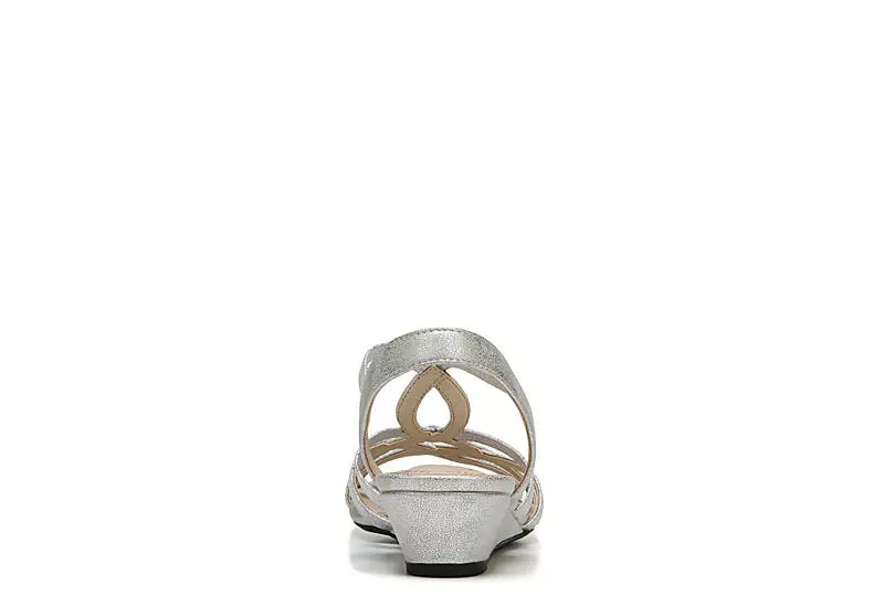 Lifestride Womens Yaya Wedge Sandal - Silver 7 Lifestride Womens Yaya Wedge Sandal - Silver - Image 5