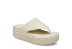 Crocs Womens Brooklyn Flip Flop Sandal - Bone